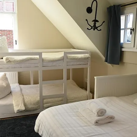Lindenhof Family 2br & Bunkbed In Neuenburg * Zetel